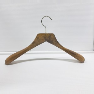 NA 4040                  40CM 40,4 - WOODEN HANGERS JACKET HANGERS  $i