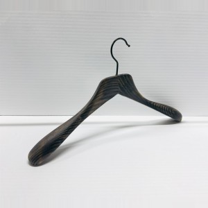 WOODEN HANGERS JACKET HANGERS NA 4040K              40CM 40,4