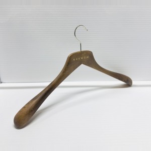 NA 4440                44CM 44,4 - WOODEN HANGERS JACKET HANGERS  $i