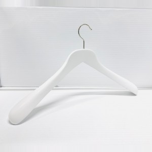 NA 4555                  45CM 45,5.5 - WOODEN HANGERS JACKET HANGERS  $i