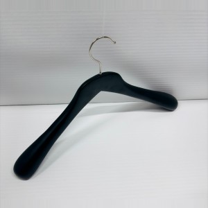 NA 4555                 45CM 45,5.5 - WOODEN HANGERS JACKET HANGERS  $i