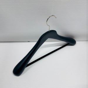 NA 4555B                  45CM 45,5.5 - WOODEN HANGERS JACKET HANGERS  $i