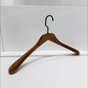 NA 4845               48CM 48,4.5 - WOODEN HANGERS JACKET HANGERS  $i