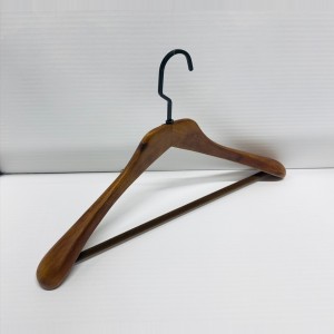 NA 4845B               48CM 48,4.5 - WOODEN HANGERS JACKET HANGERS  $i