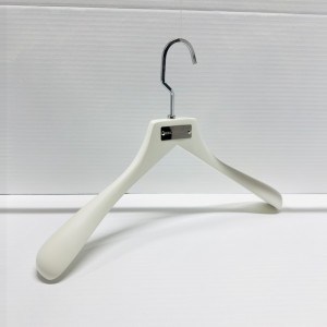 WOODEN HANGERS JACKET HANGERS NA/K 4255              42CM 42,5.5